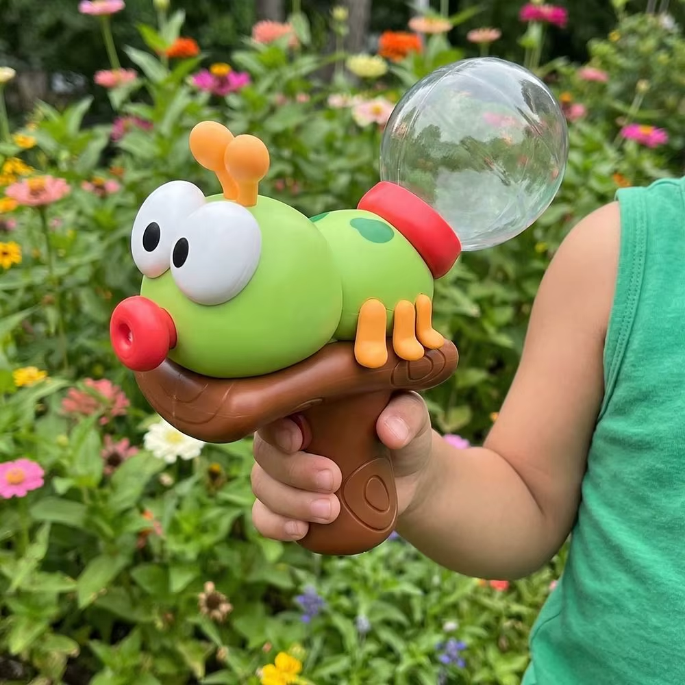 Bibi – A Formiguinha que Espirra Água